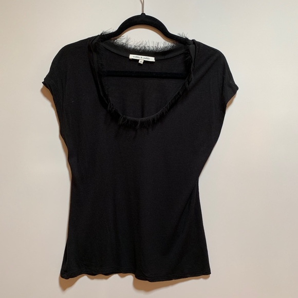 Robbi & Nikki black top with embellished neck line - Picture 2 of 7